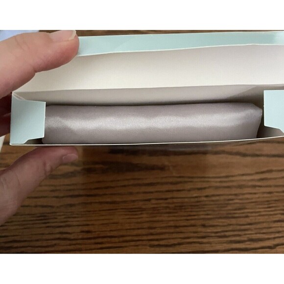 Silked Satin Pillow Sleeve Pillowcase Silver Size 26x18 - Picture 3 of 3